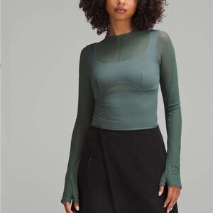 lululemon athletica Long Sleeve Mesh Top in Dark Forest Green